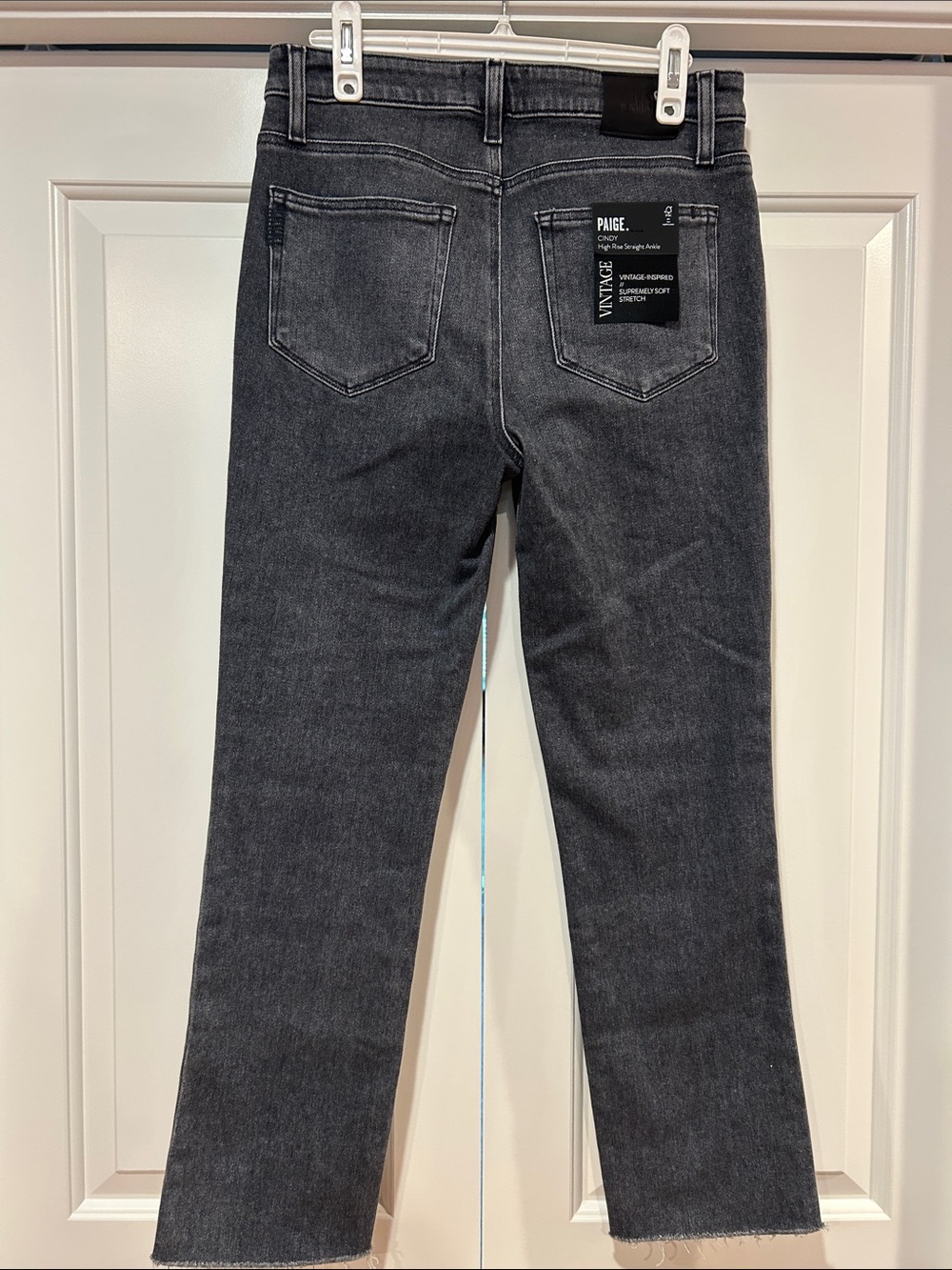 NWT Paige Jeans CINDY High Rise Straight Ankle Jean 29